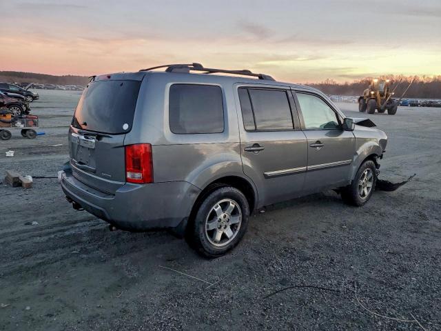 Honda Pilot Touring Image 2