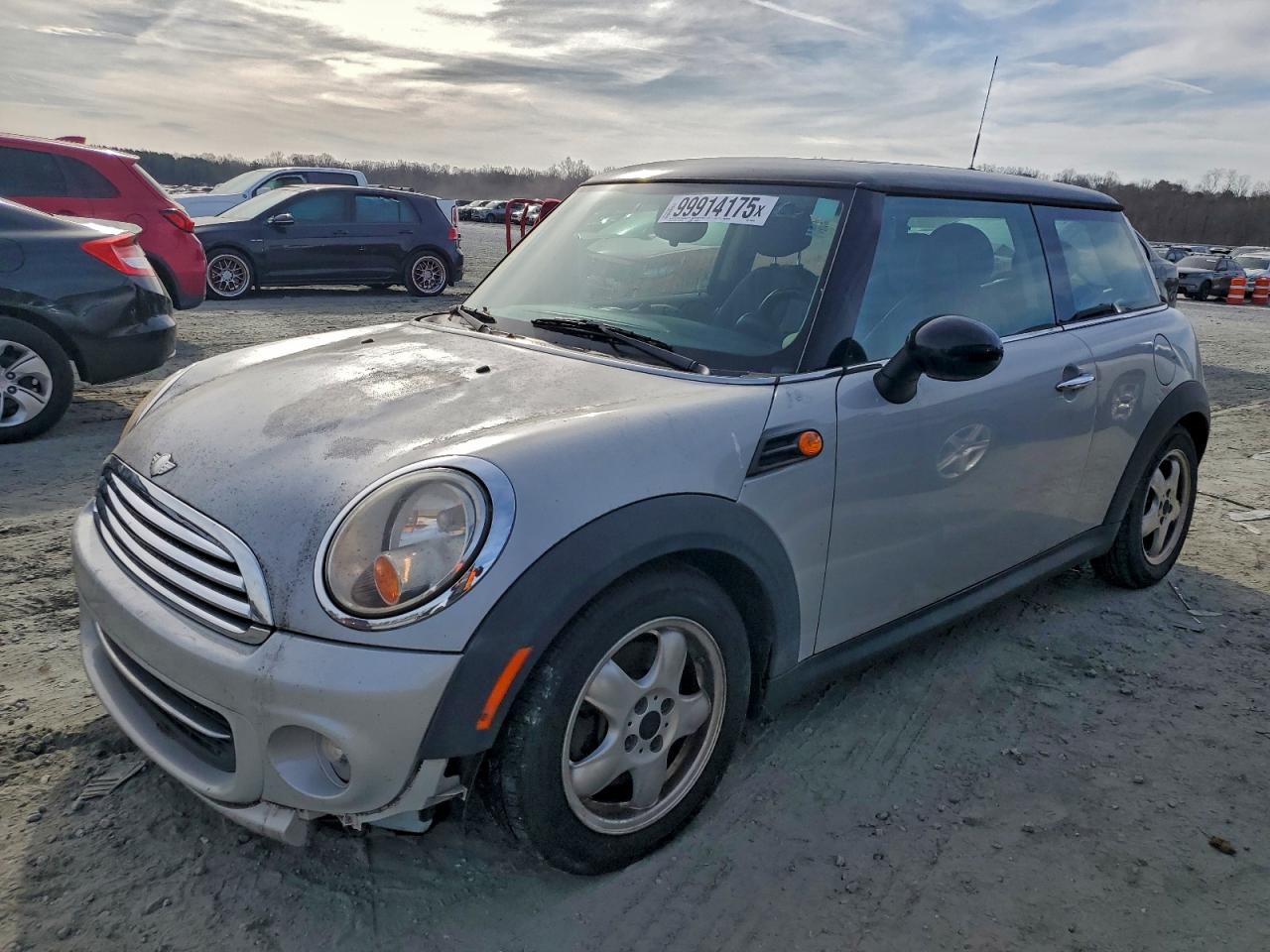 MINI Cooper Image 1