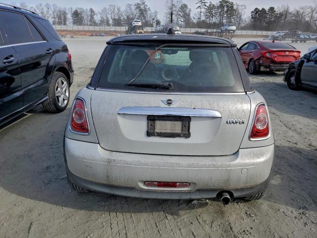 MINI Cooper Image 12