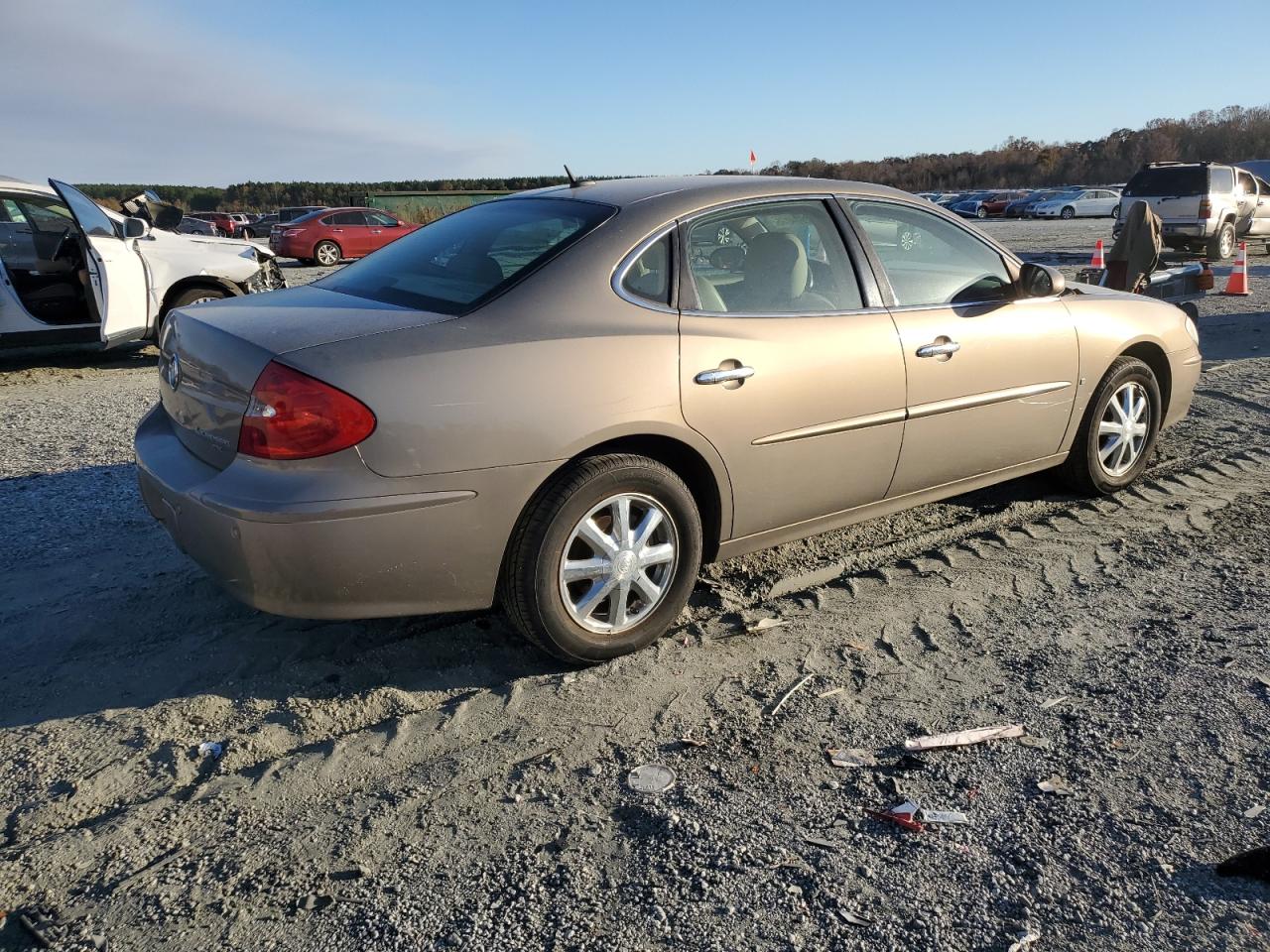 Buick LaCrosse Cxl Image 6