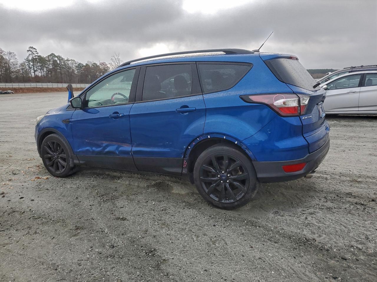 Ford Escape Titanium Image 6