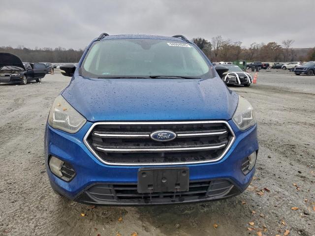 Ford Escape Titanium Image 2