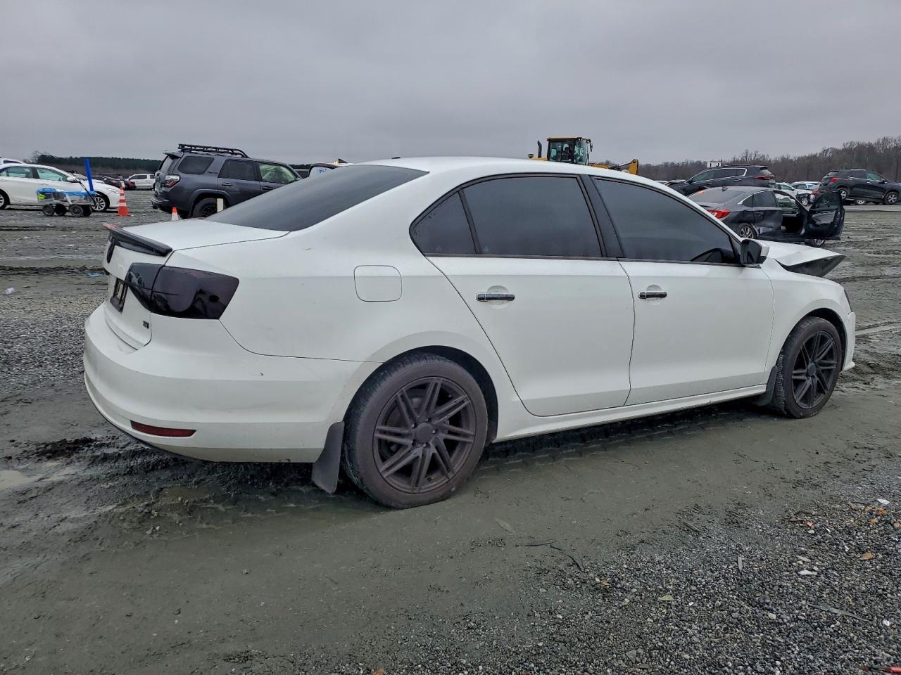 Volkswagen Jetta S Image 9