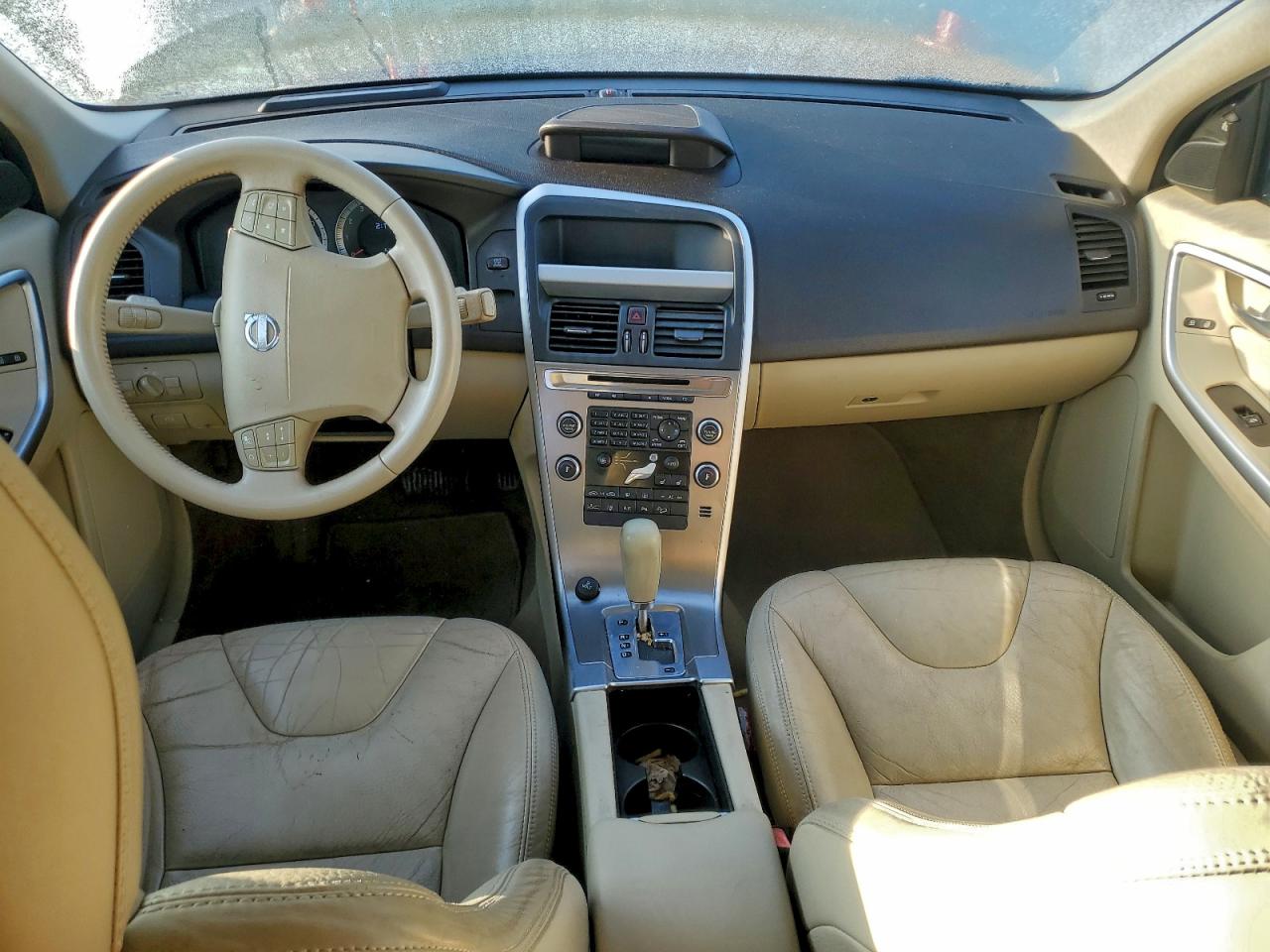 Volvo XC60 T6 Image 8