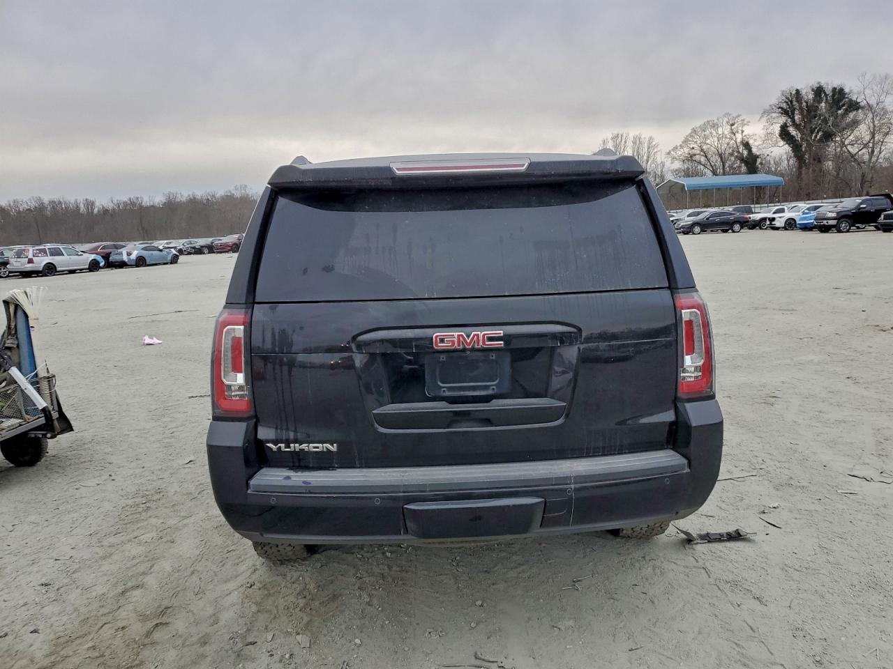 GMC Yukon Slt Image 9