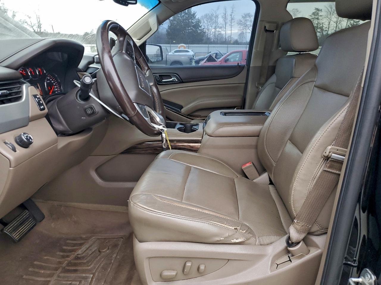 GMC Yukon Slt Image 4