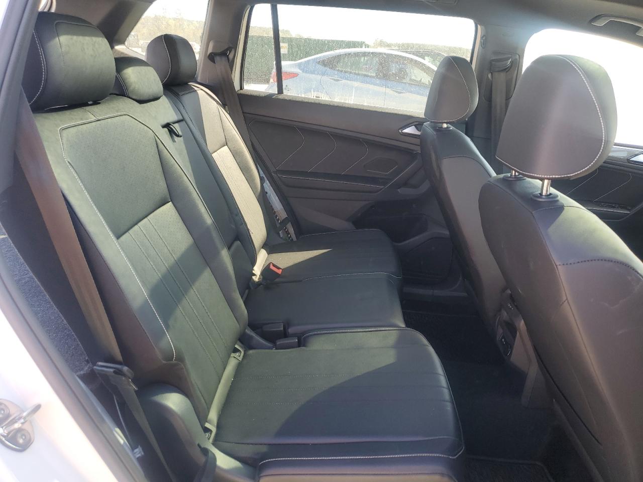 Volkswagen Tiguan Se R-line Black Image 5