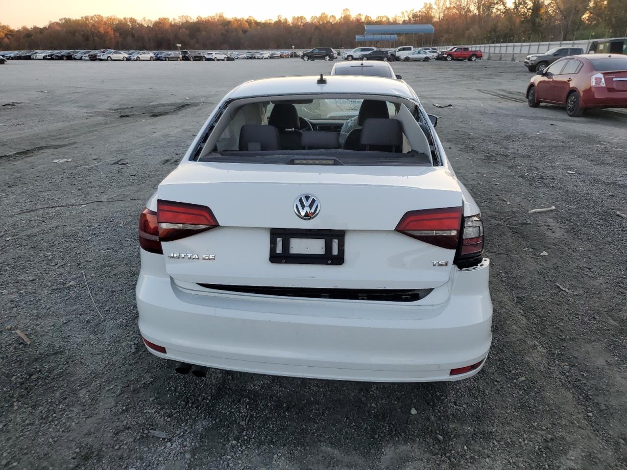 Volkswagen Jetta Se Image 9