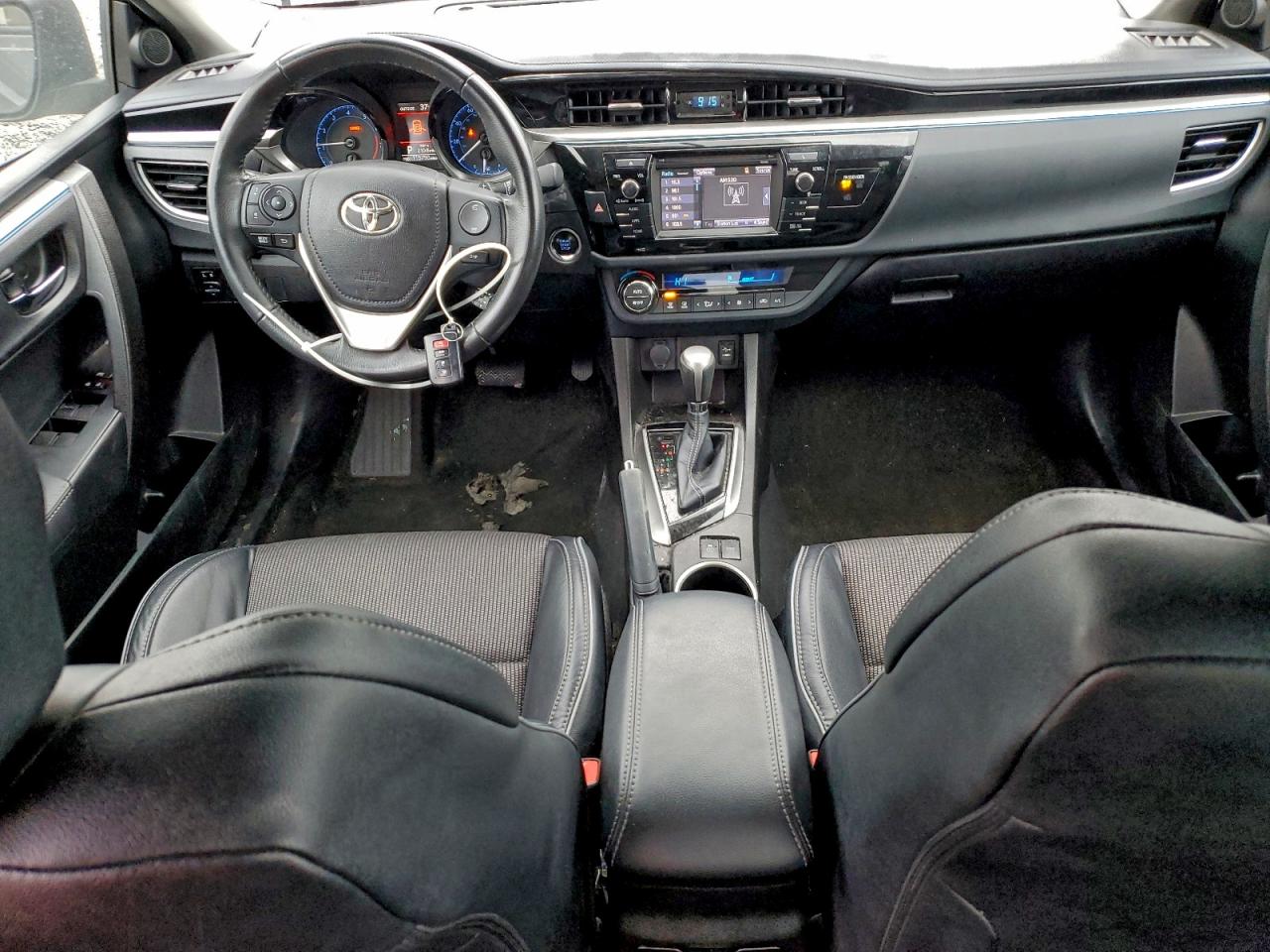 Toyota Corolla L Image 9
