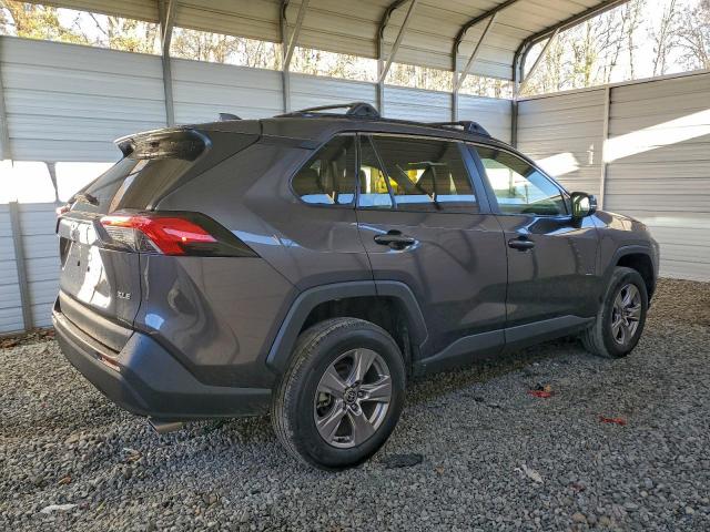 Toyota RAV4 Xle Image 4