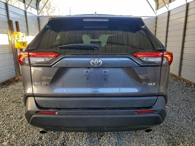 Toyota RAV4 Xle Image 8