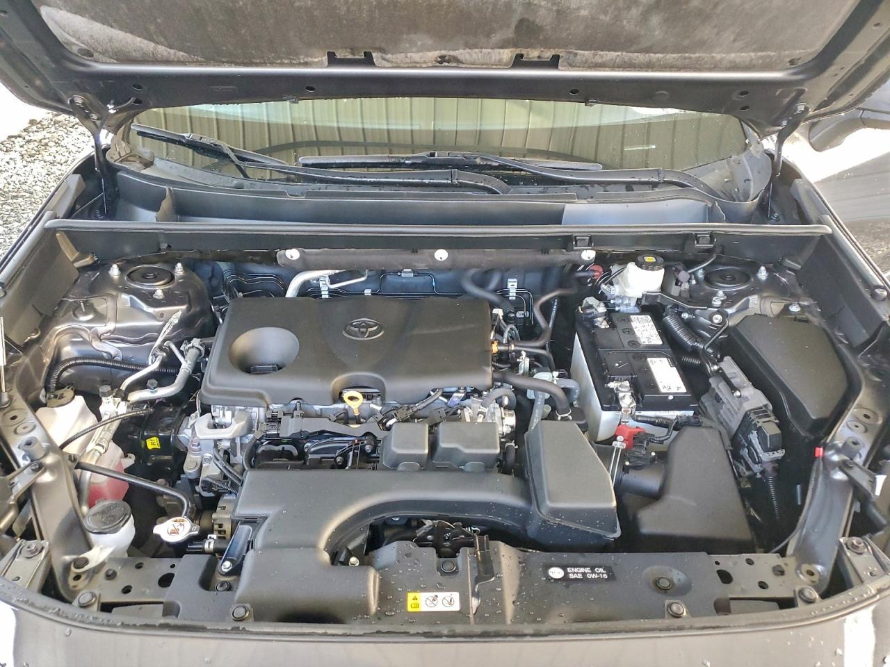 Toyota RAV4 Xle Image 12