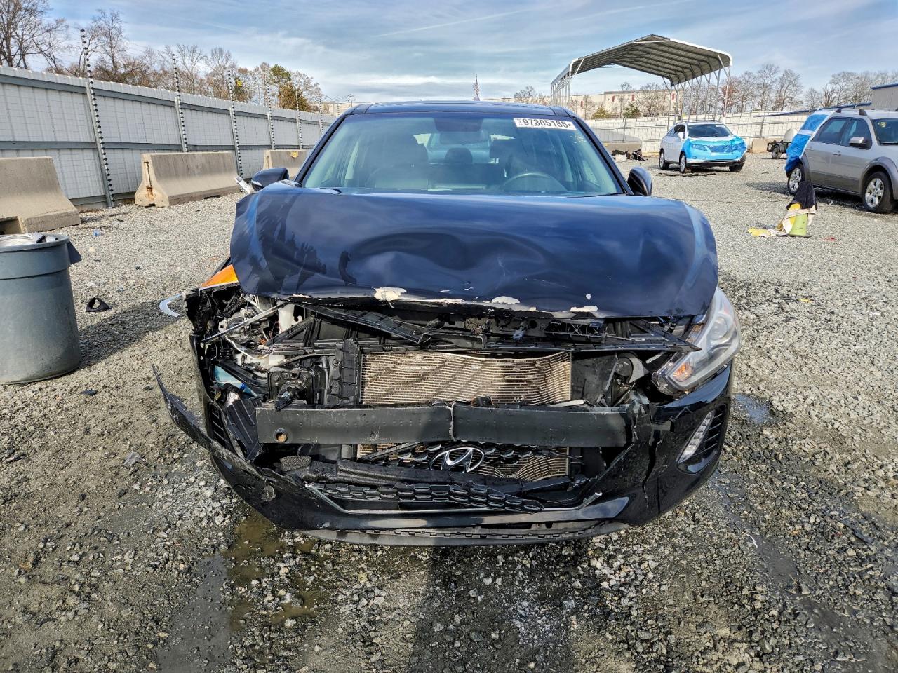 Hyundai ELANTRA Image 4