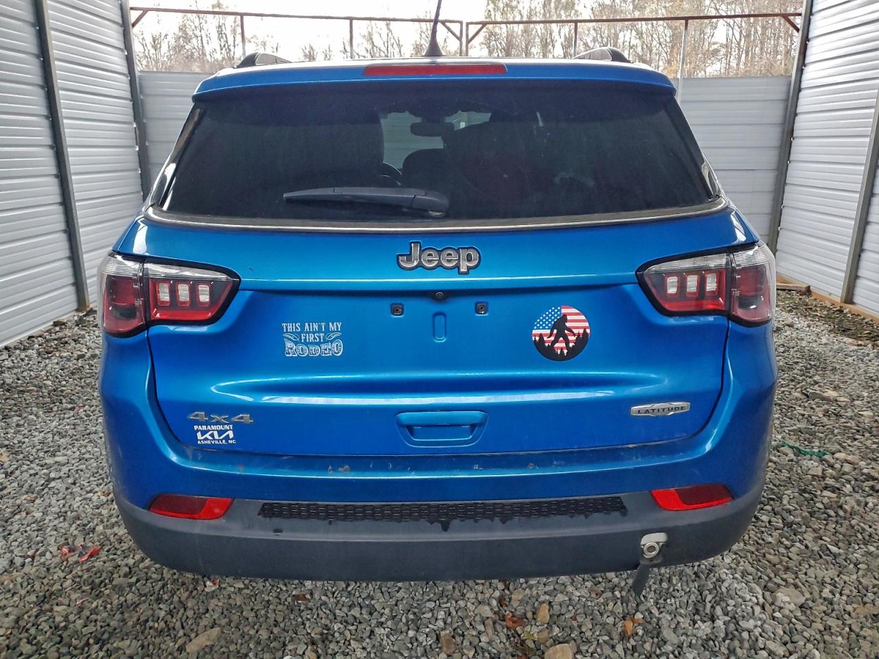 Jeep Compass Latitude Image 9