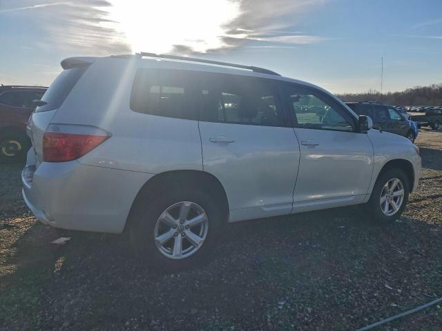 Toyota Highlander Image 8