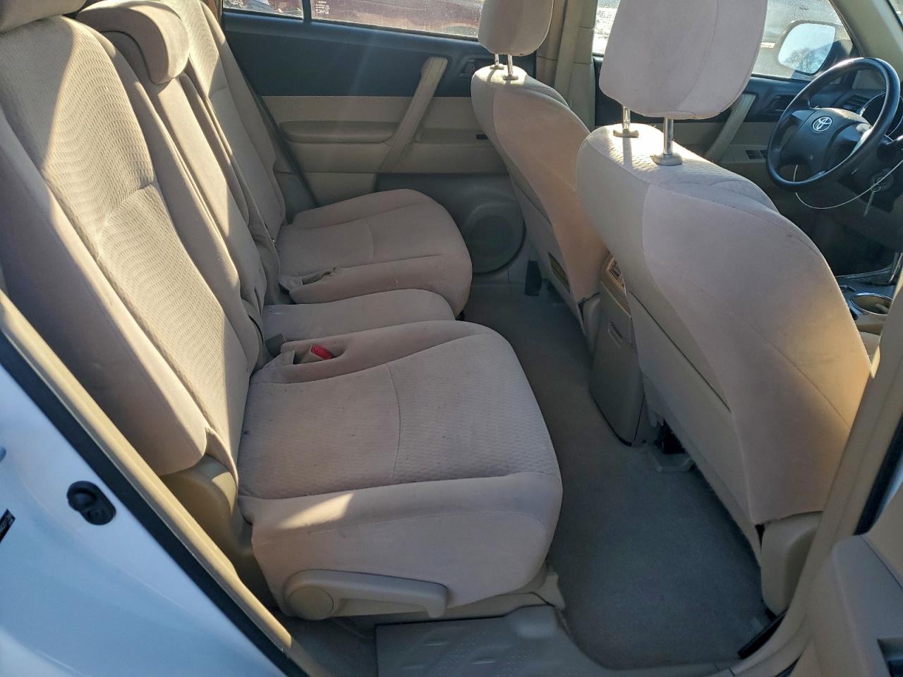 Toyota Highlander Image 2