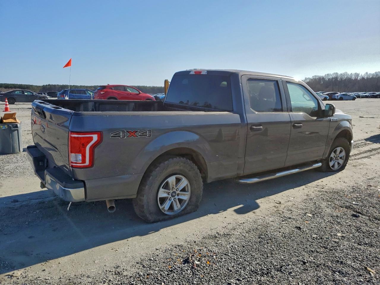 Ford F-150 Supercrew Image 9