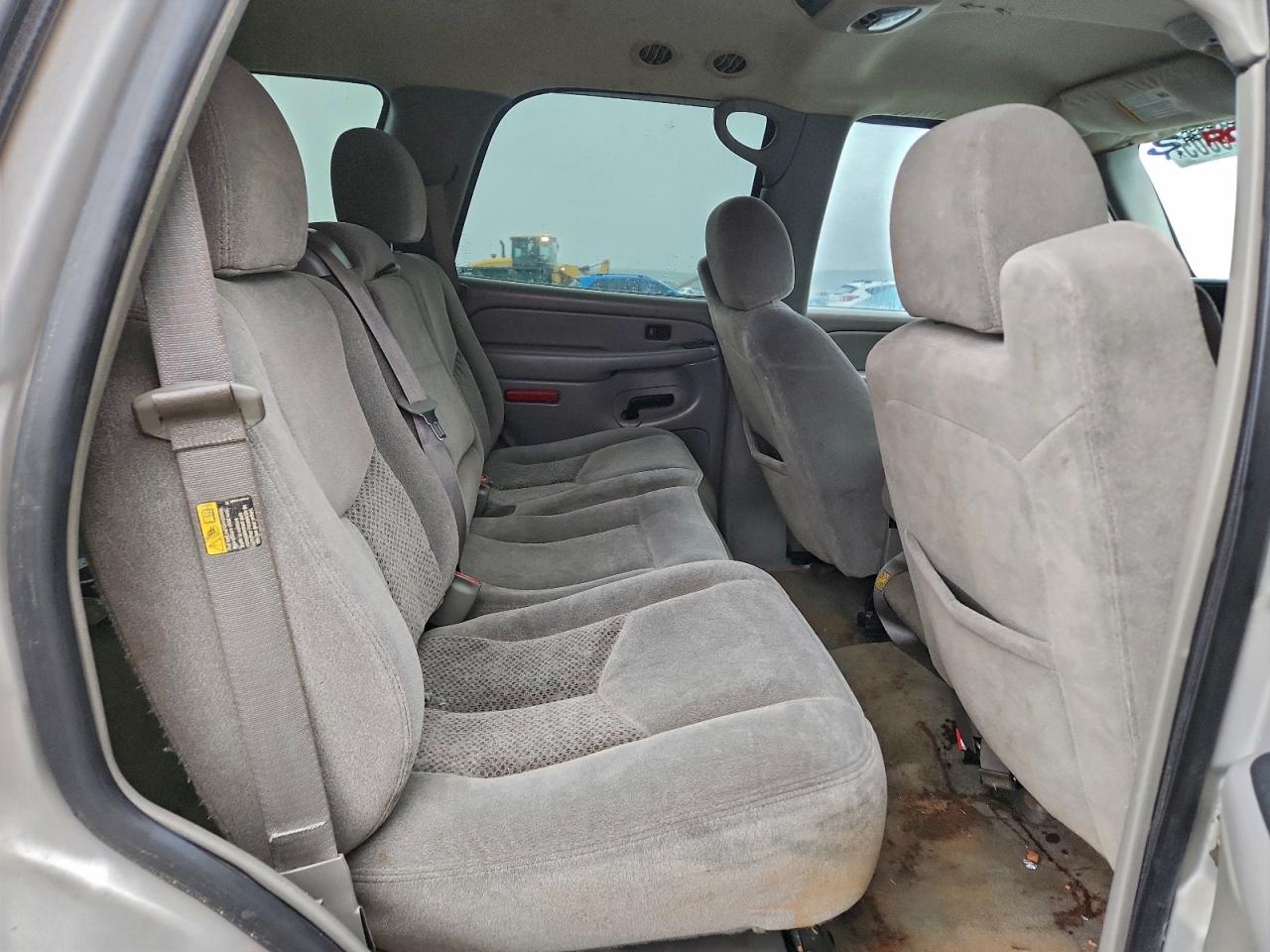 Chevrolet Tahoe C1500 Image 10