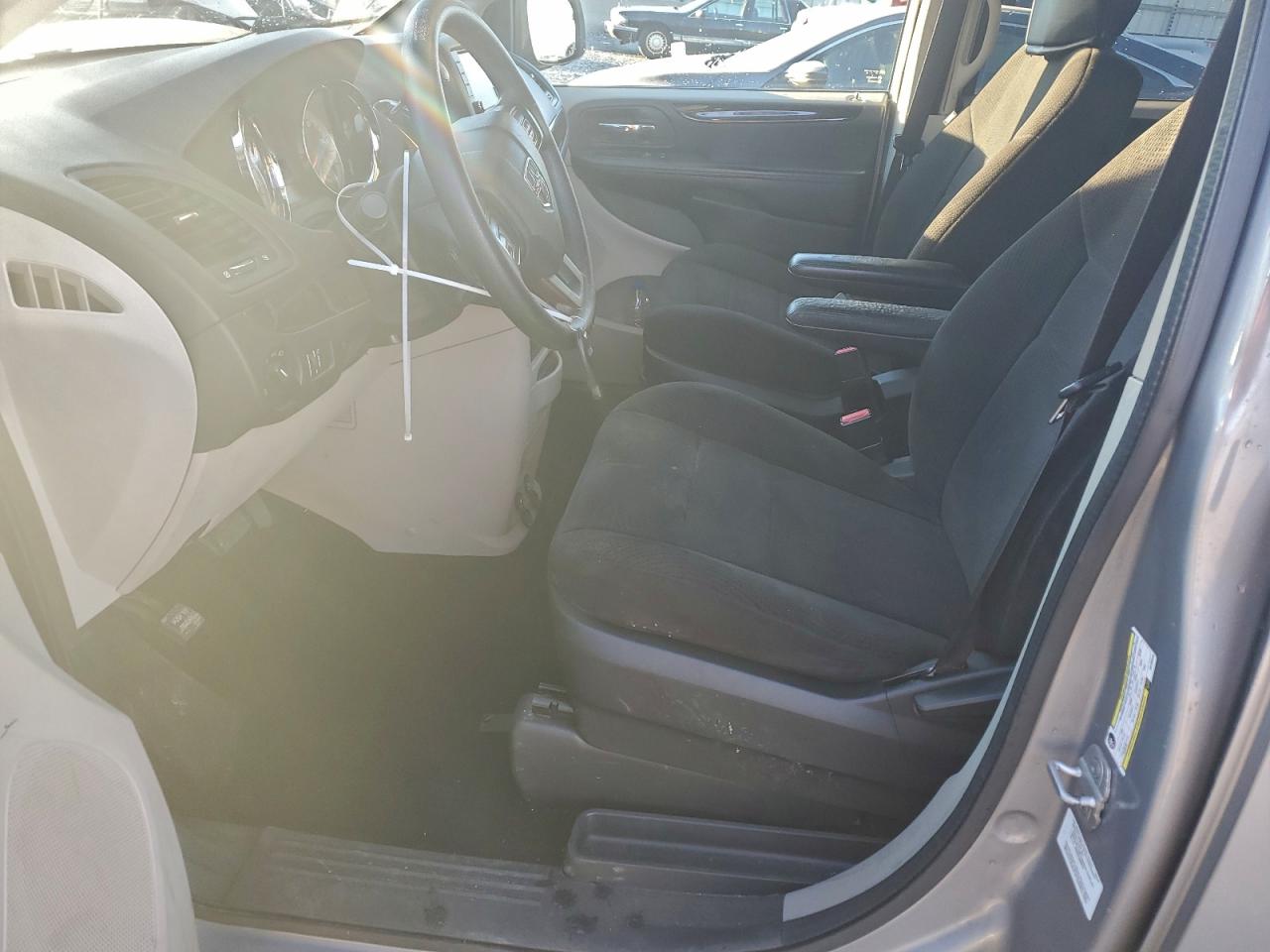 Dodge Caravan Se Image 11