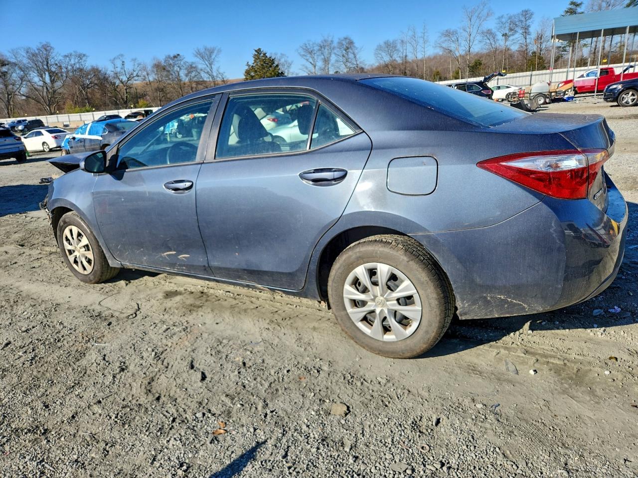 Toyota Corolla L Image 3